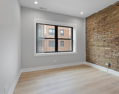 1548 W Juneway Terrace - Photo Thumbnail 5