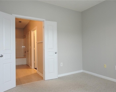 10 Perimeter Summit Boulevard Ne - Photo Thumbnail 12