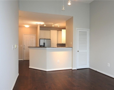 10 Perimeter Summit Boulevard Ne - Photo Thumbnail 5