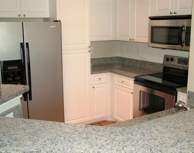 10 Perimeter Summit Boulevard Ne - Photo Thumbnail 4