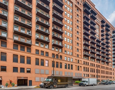 165 N Canal Street - Photo Thumbnail 1
