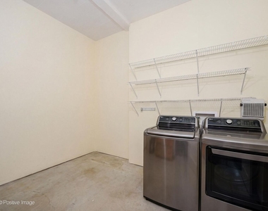 165 N Canal Street - Photo Thumbnail 24
