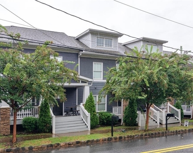623 Chestnut Street - Photo Thumbnail 2