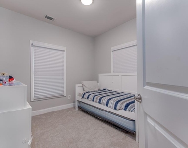 623 Chestnut Street - Photo Thumbnail 21