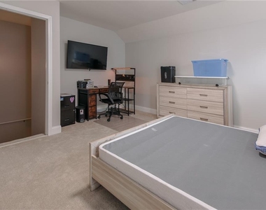 623 Chestnut Street - Photo Thumbnail 28