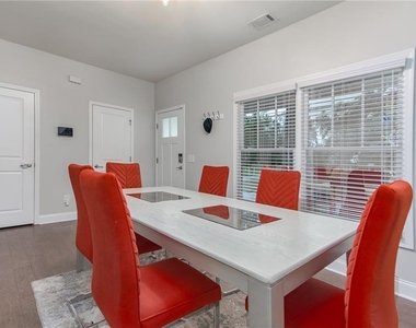 623 Chestnut Street - Photo Thumbnail 9