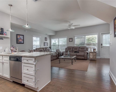 623 Chestnut Street - Photo Thumbnail 10