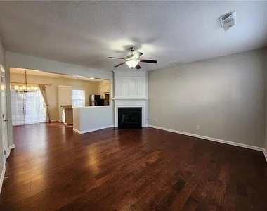 4067 Howell Park Road - Photo Thumbnail 7