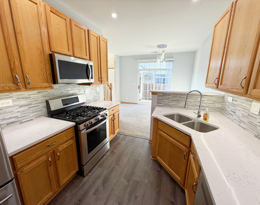 2534 Hillsboro Boulevard - Photo Thumbnail 9