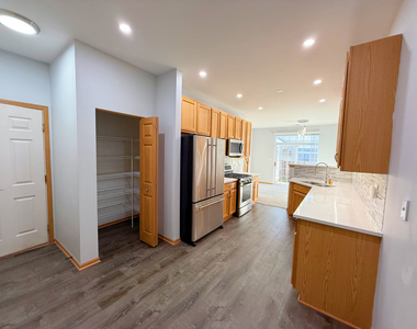 2534 Hillsboro Boulevard - Photo Thumbnail 10