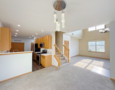 2534 Hillsboro Boulevard - Photo Thumbnail 7