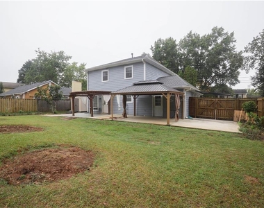 4131 Gravitt Place - Photo Thumbnail 23