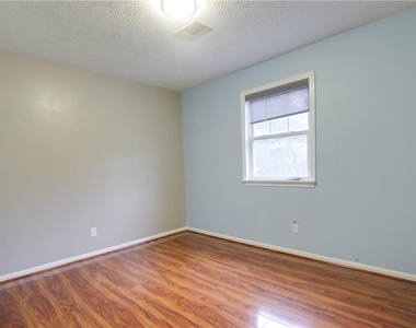 4131 Gravitt Place - Photo Thumbnail 12