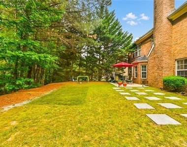 987 Park Hollow Way - Photo Thumbnail 28