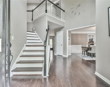 987 Park Hollow Way - Photo Thumbnail 3