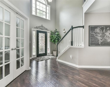 987 Park Hollow Way - Photo Thumbnail 24