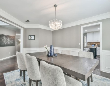 987 Park Hollow Way - Photo Thumbnail 6
