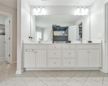 987 Park Hollow Way - Photo Thumbnail 21