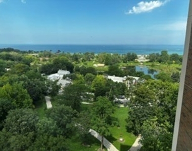 1850 N Clark Street - Photo Thumbnail 8