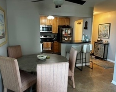 1850 N Clark Street - Photo Thumbnail 3