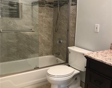 6135 Pattingham Drive - Photo Thumbnail 18