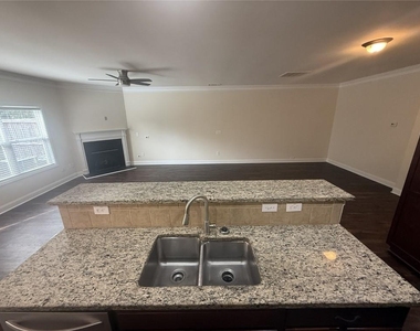 13276 Warrensville Cove - Photo Thumbnail 3