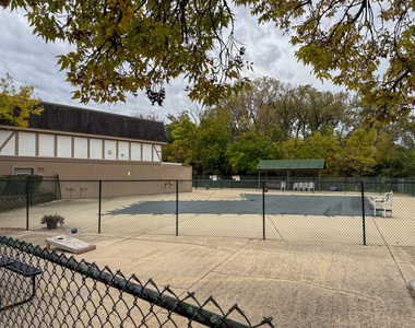 16w471 79th Street - Photo Thumbnail 11