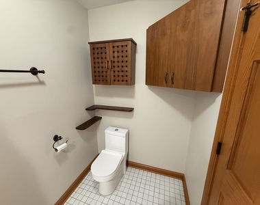 16w471 79th Street - Photo Thumbnail 8
