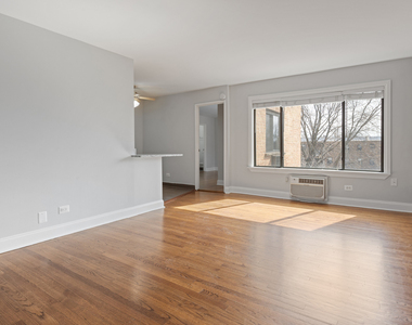 7545 N Winchester Avenue - Photo Thumbnail 1