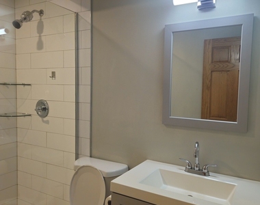 3043 N Ashland Avenue - Photo Thumbnail 18