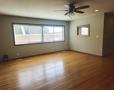 3043 N Ashland Avenue - Photo Thumbnail 14