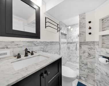 5911 W 125th Place - Photo Thumbnail 11