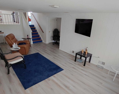 5911 W 125th Place - Photo Thumbnail 10
