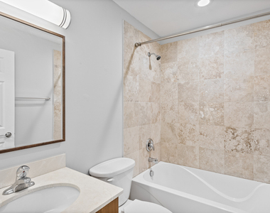 7526 N Seeley Avenue - Photo Thumbnail 10