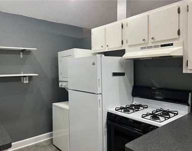1115 Shelby Place Se - Photo Thumbnail 9