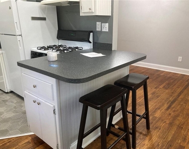 1115 Shelby Place Se - Photo Thumbnail 12