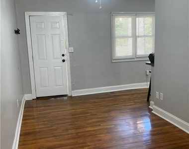 1115 Shelby Place Se - Photo Thumbnail 16