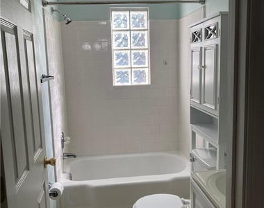 1115 Shelby Place Se - Photo Thumbnail 19
