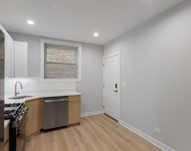 7381 N Damen Avenue - Photo Thumbnail 6