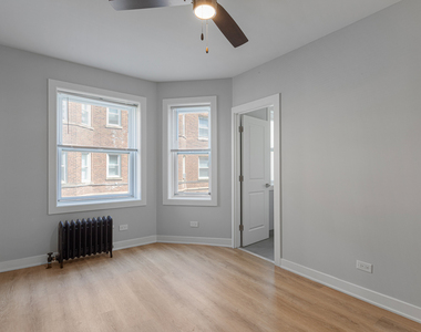 7381 N Damen Avenue - Photo Thumbnail 7