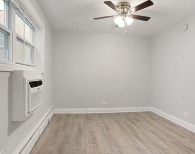 7606 N Eastlake Terrace - Photo Thumbnail 5