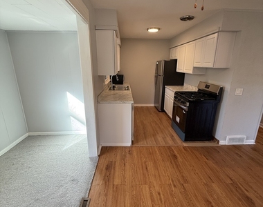 6101 Stonewall Avenue - Photo Thumbnail 6