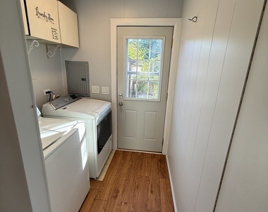 6101 Stonewall Avenue - Photo Thumbnail 9