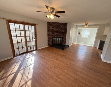 6101 Stonewall Avenue - Photo Thumbnail 5