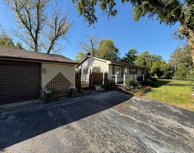 6101 Stonewall Avenue - Photo Thumbnail 1