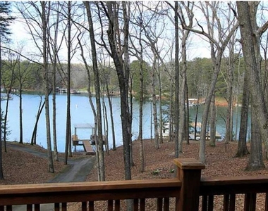 3235 Lakeside Drive - Photo Thumbnail 1
