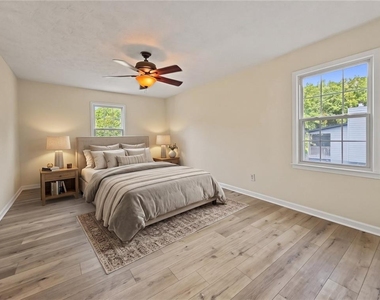 152 Village Drive - Photo Thumbnail 12