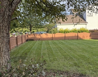 958 Shoreline Drive - Photo Thumbnail 25