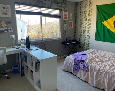 958 Shoreline Drive - Photo Thumbnail 19