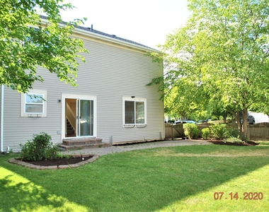 958 Shoreline Drive - Photo Thumbnail 22
